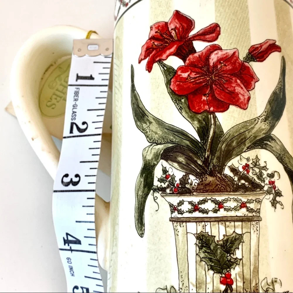 COPY - Vintage MARY HUGHES Christmas Ceramic Teapot